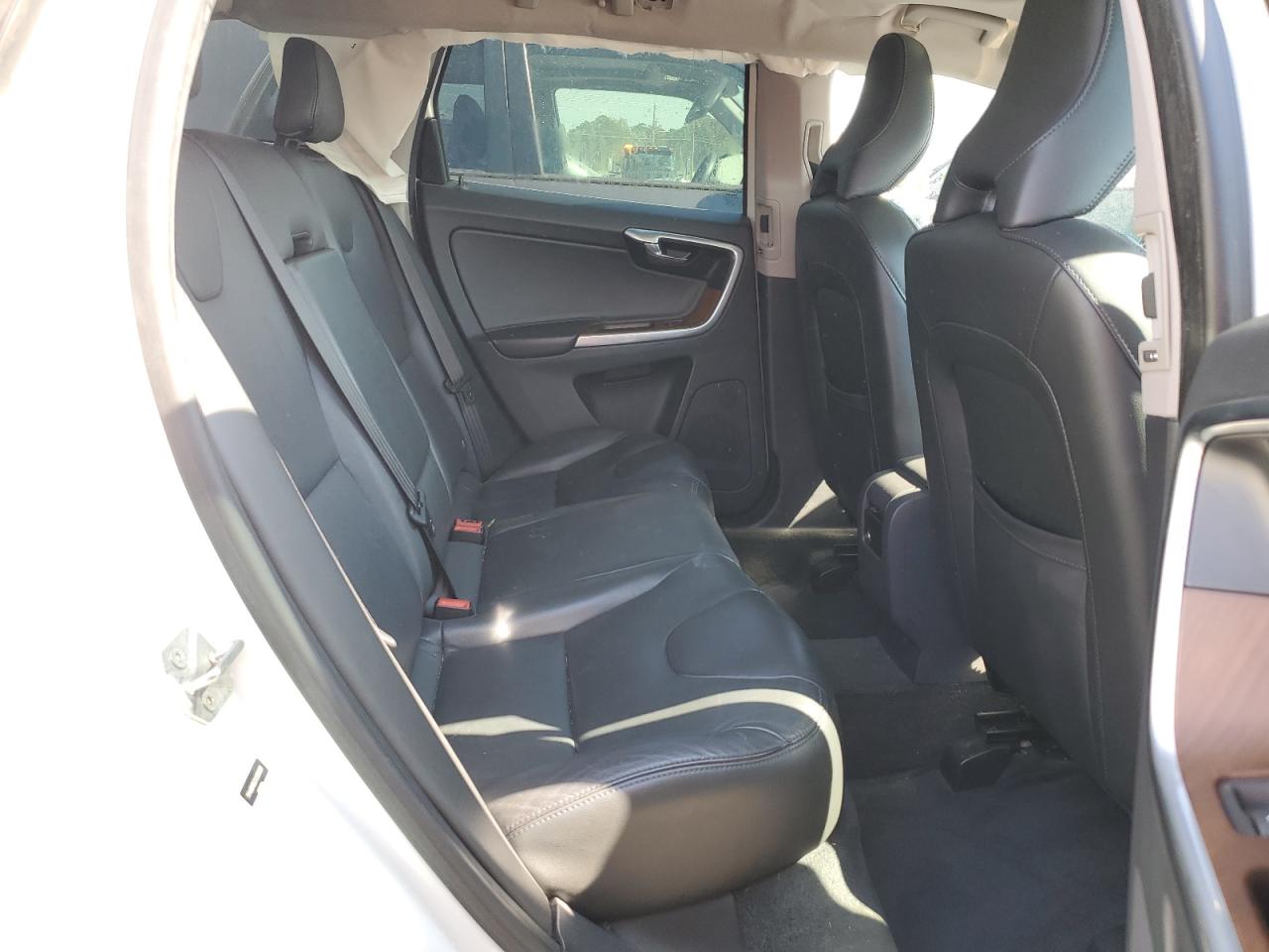 2017 Volvo XC60 VIN YV440MDU2H2006689 Copart auction photo, side damage thumbnail 11