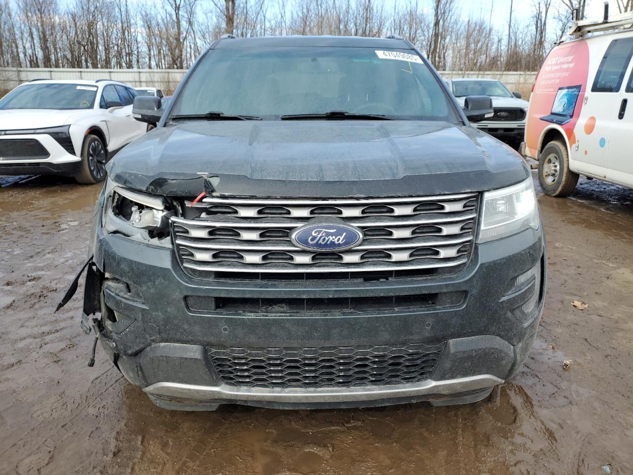 2016 Ford Explorer VIN 1FM5K8D84GGA24362 Copart auction photo, front end / minor dent/scratches damage thumbnail 5