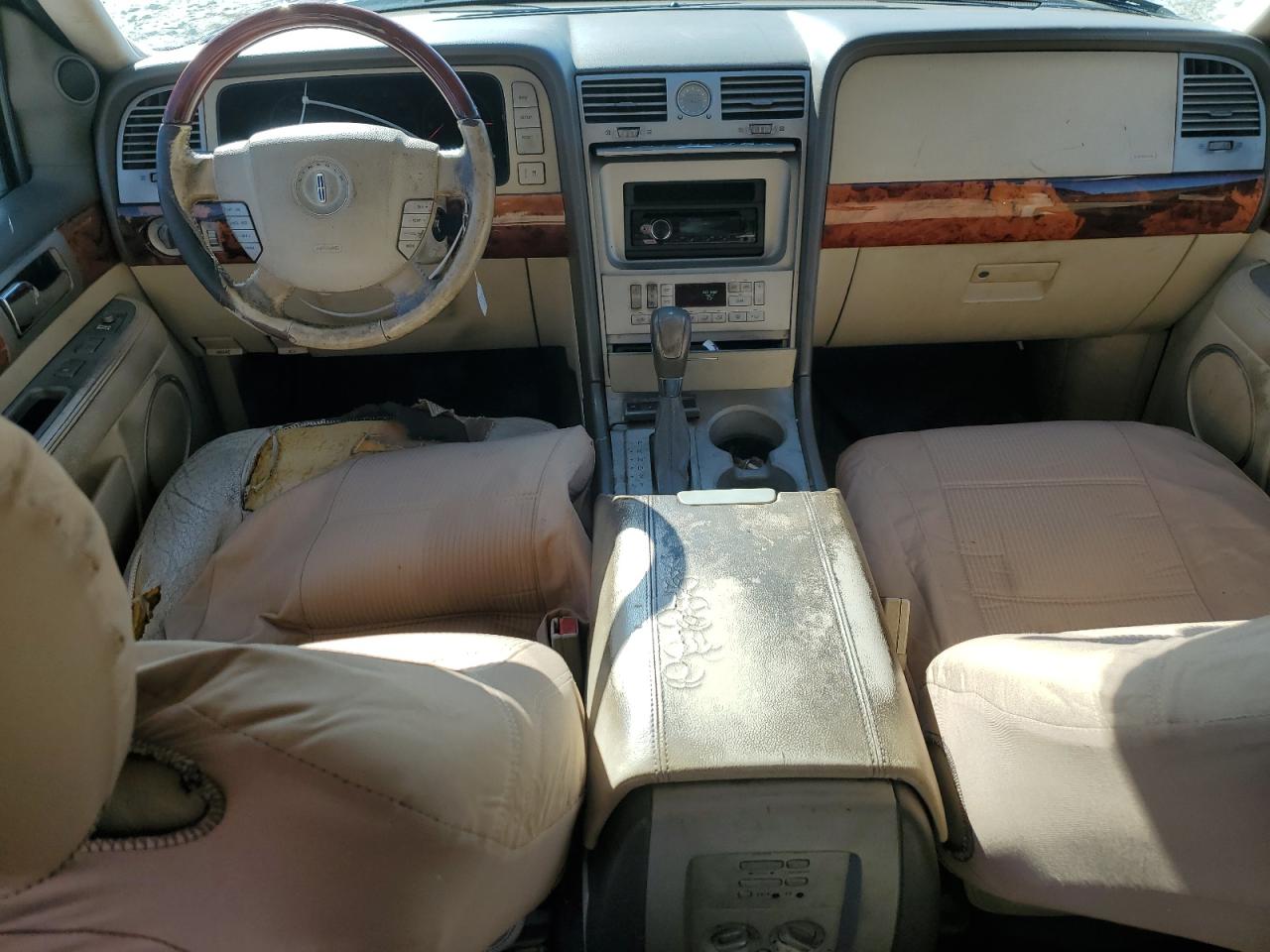 2004 Lincoln Navigator VIN 5LMFU27R94LJ10685 Copart auction photo, front end damage thumbnail 8