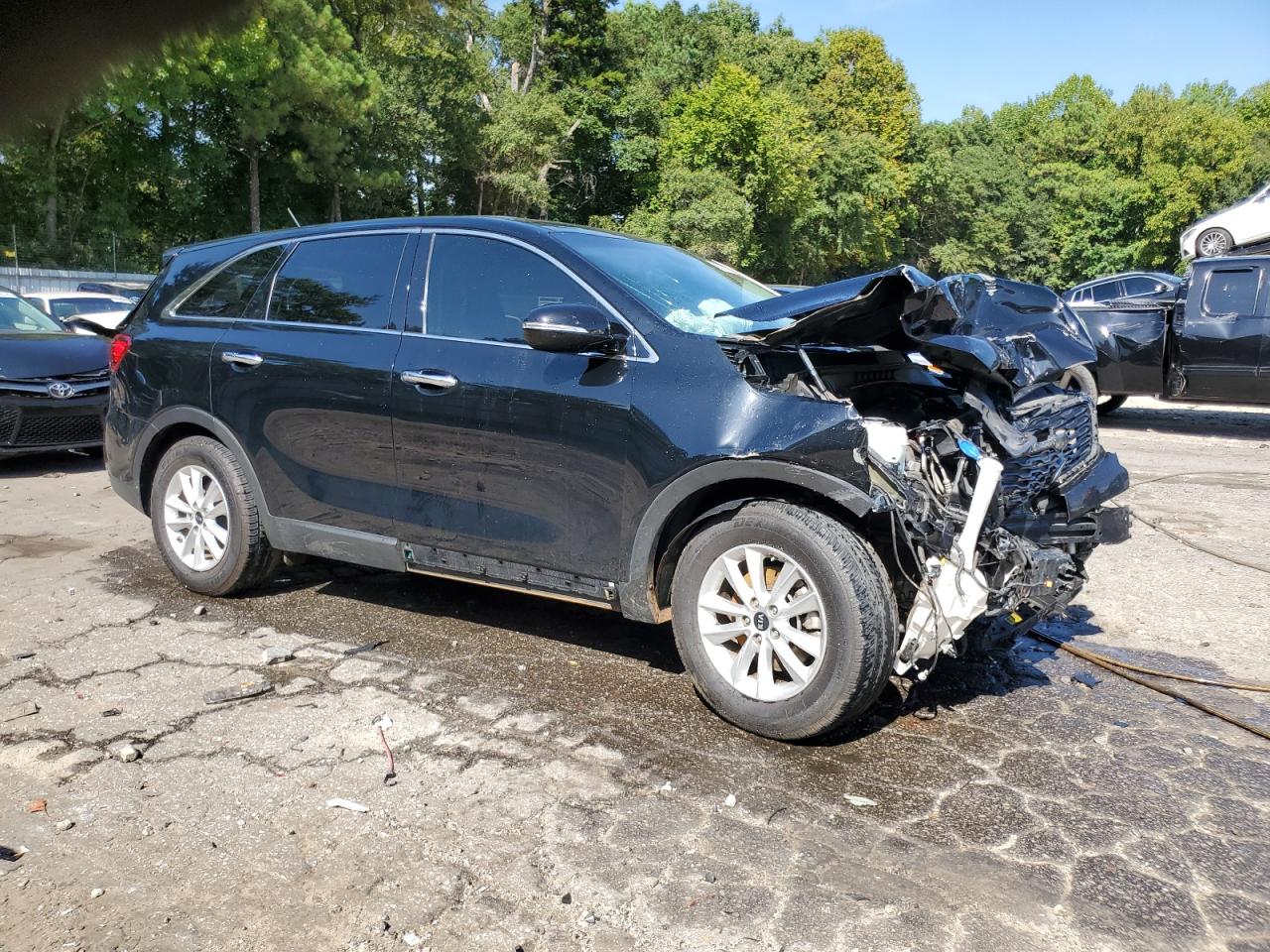 2019 KIA Sorento VIN 5XYPG4A39KG583286 Copart auction photo, front end / rear end damage thumbnail 4