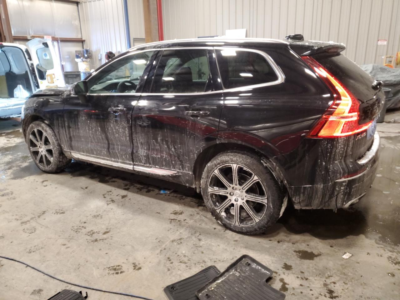 2020 Volvo XC60 VIN YV4102RL5L1432205 Copart auction photo, front end damage thumbnail 2