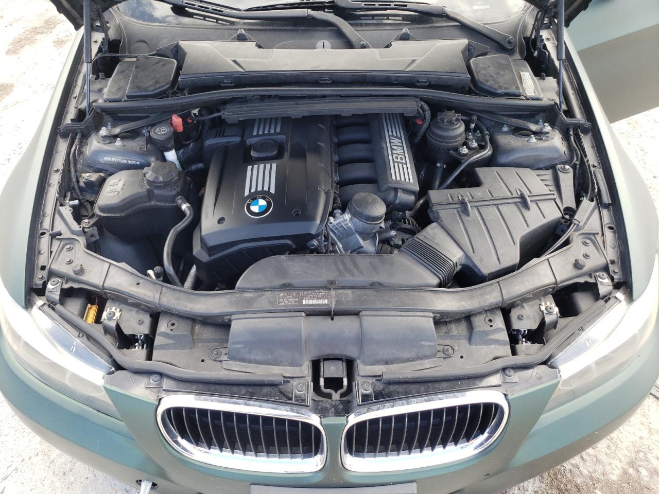 2009 BMW 3er VIN WBAPH77529NL82689 Copart auction photo, side / minor dent/scratches damage thumbnail 11