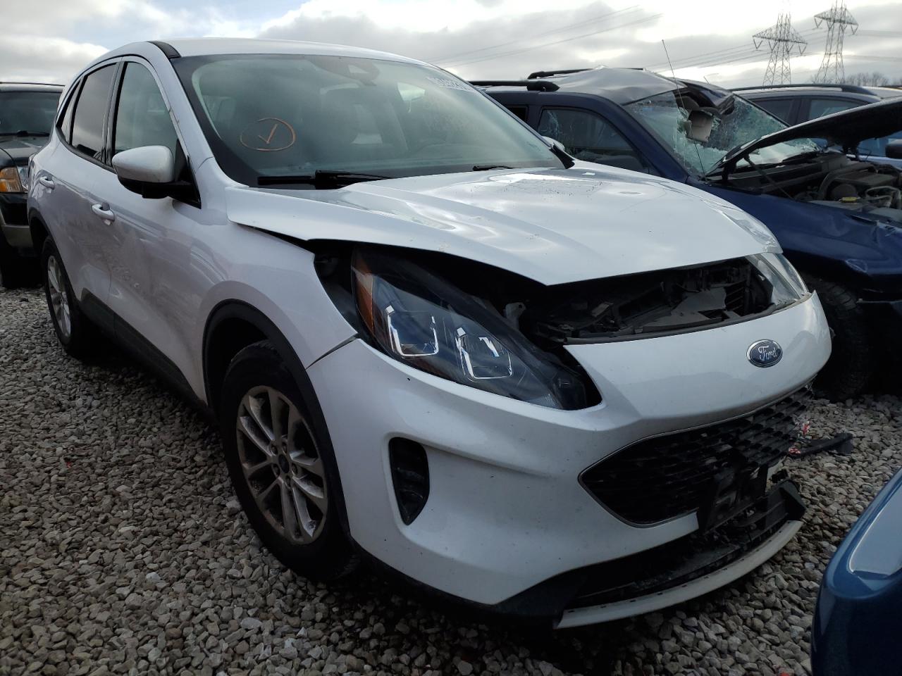 2021 Ford Escape VIN 1FMCU0G62MUA80438 Copart auction photo, front end damage thumbnail 4