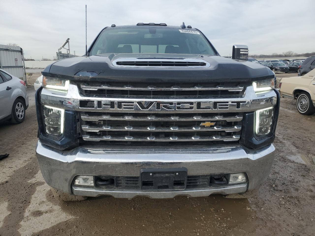 2021 Chevrolet Silverado VIN 1GC4YUEY0MF283518 Copart auction photo, side / rear end damage thumbnail 5