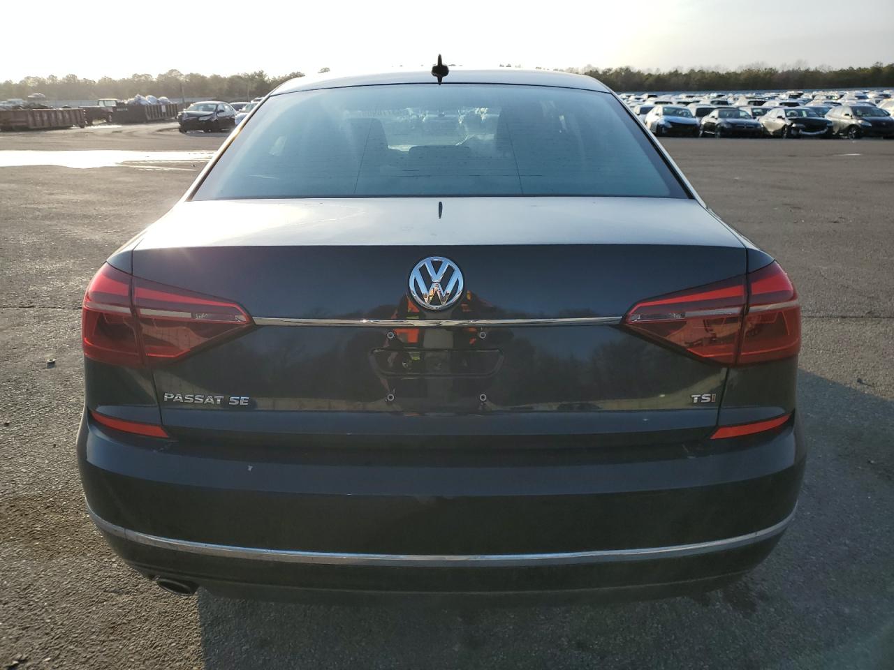 2017 Volkswagen Passat VIN 1VWBT7A38HC007531 Copart auction photo, front end / minor dent/scratches damage thumbnail 6
