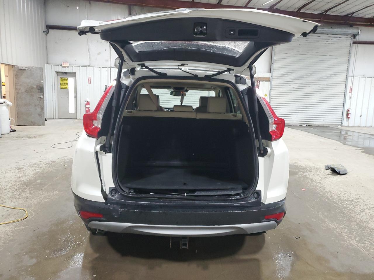 2018 Honda CR-V VIN 5J6RW2H84JL021102 Copart auction photo, rear end damage thumbnail 6