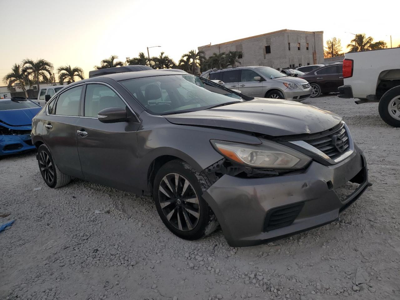 2018 Nissan Altima VIN 1N4AL3AP0JC191966 Copart auction photo, front end / minor dent/scratches damage thumbnail 4