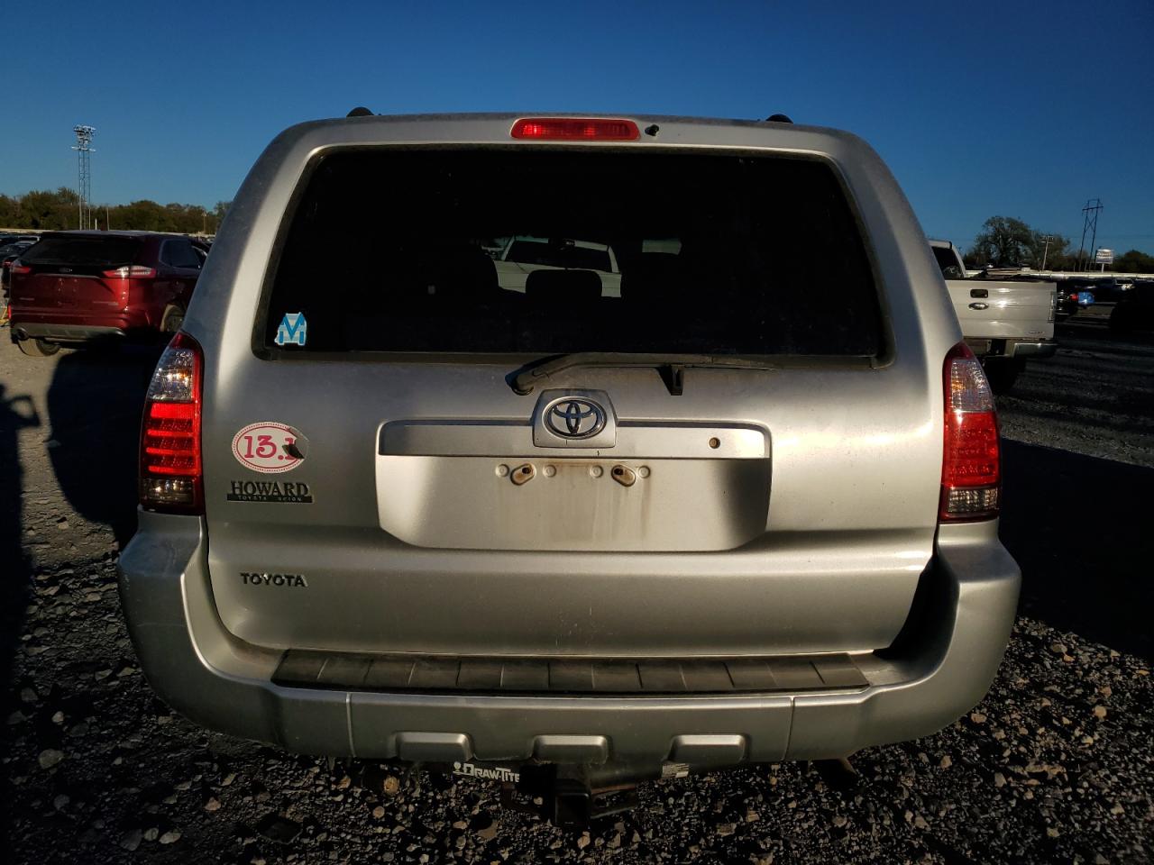 2006 Toyota 4Runner VIN JTEZU14R868052735 Copart auction photo, side / minor dent/scratches damage thumbnail 6