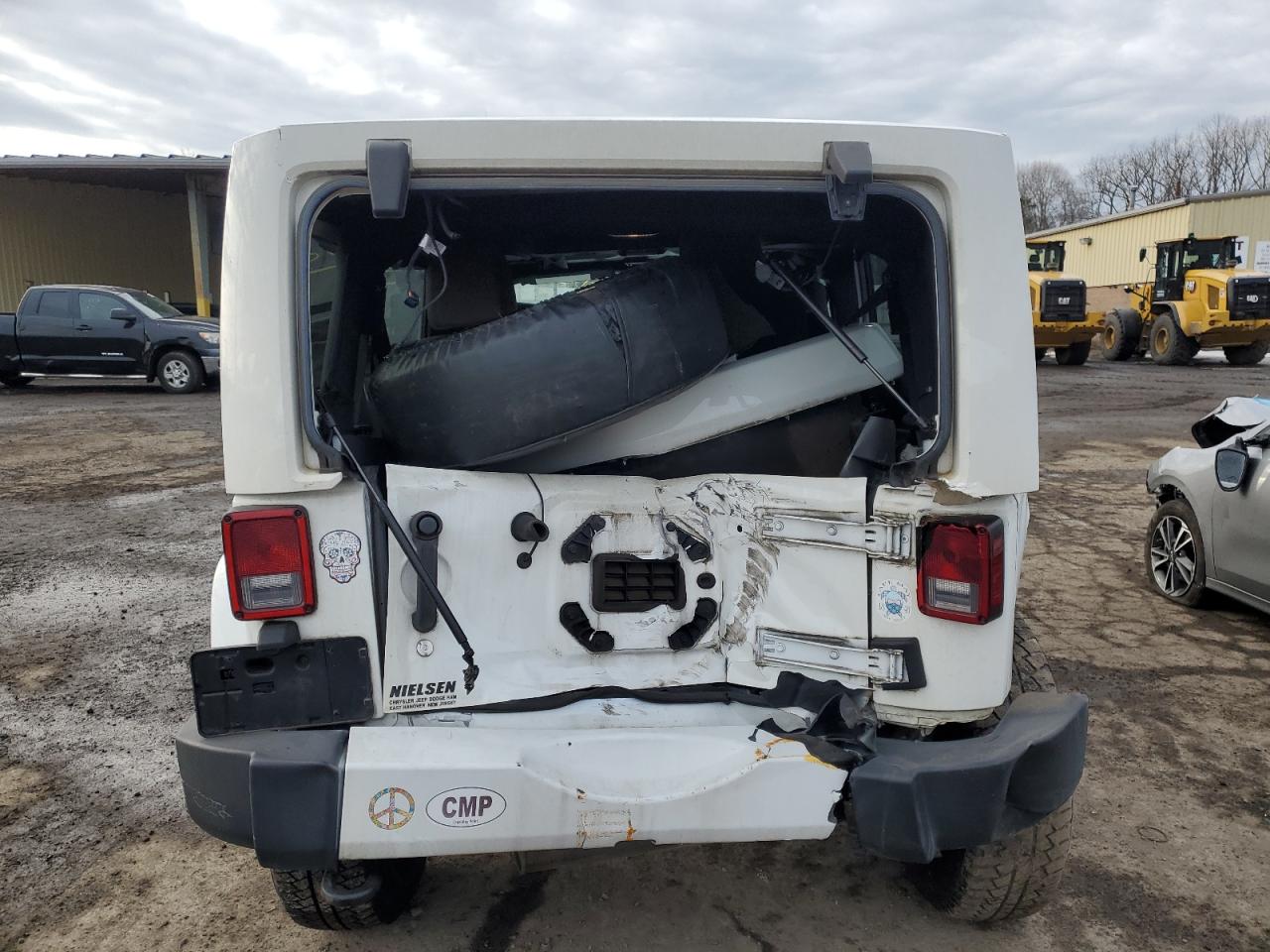 2016 Jeep Wrangler VIN 1C4HJWEG6GL105630 Copart auction photo, all over damage thumbnail 6