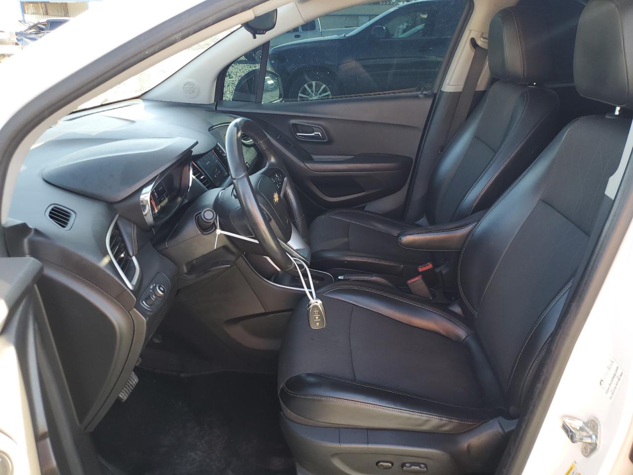 2020 Chevrolet Trax VIN KL7CJLSBXLB315291 Copart auction photo, front end / minor dent/scratches damage thumbnail 7