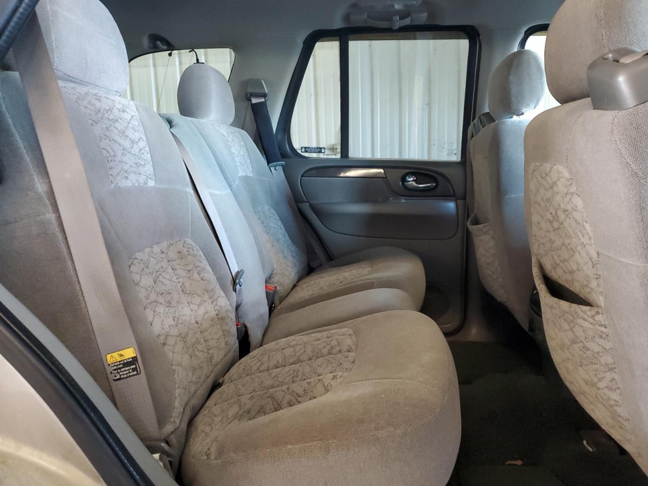2002 GMC Envoy VIN 1GKDT13S922313409 Copart auction photo, burn - engine / minor dent/scratches damage thumbnail 11