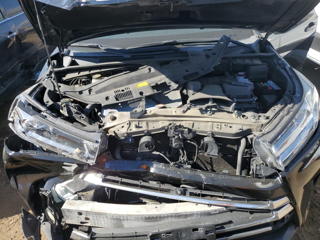 2017 Toyota Highlander VIN 5TDDGRFH8HS033285 Copart auction photo, front end damage thumbnail 14