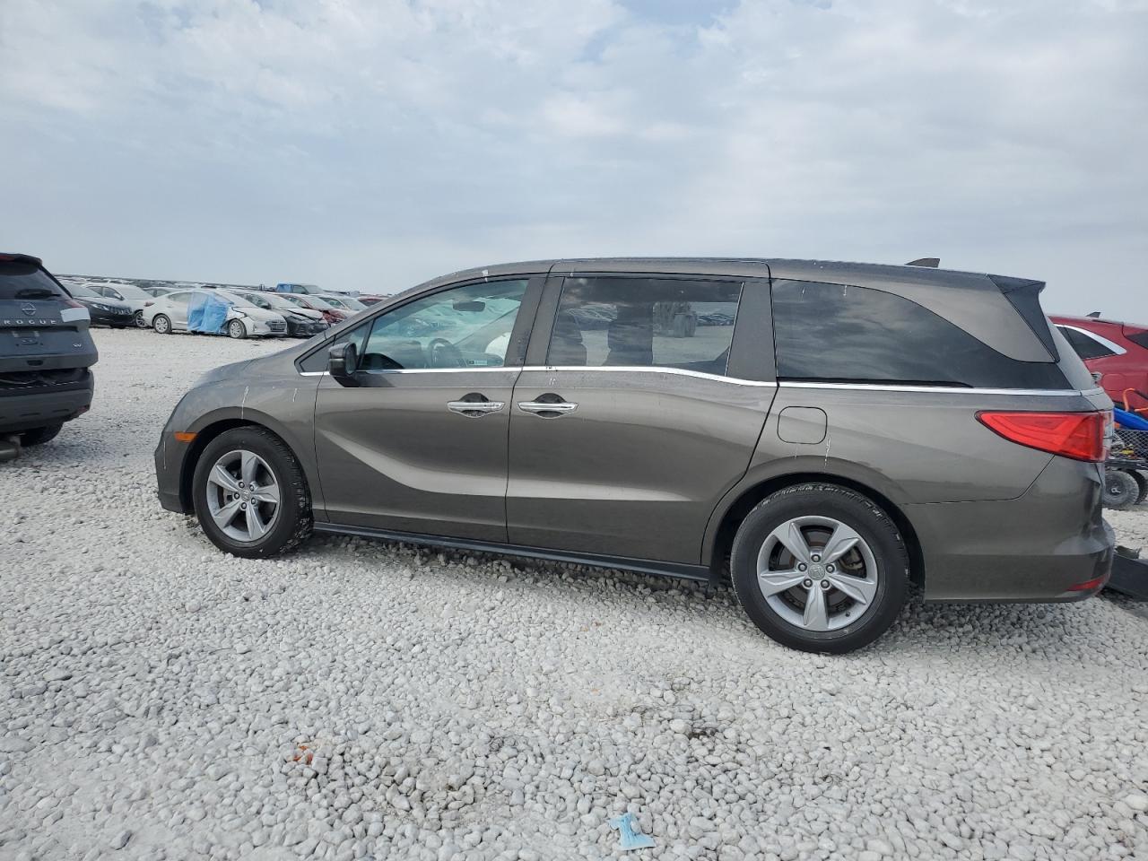2020 Honda Odyssey VIN 5FNRL6H7XLB058920 Copart auction photo, side damage thumbnail 2