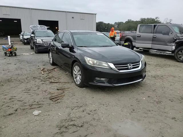 2013 Honda Accord VIN 1HGCR2F77DA228758 Copart auction photo, undercarriage damage thumbnail 13