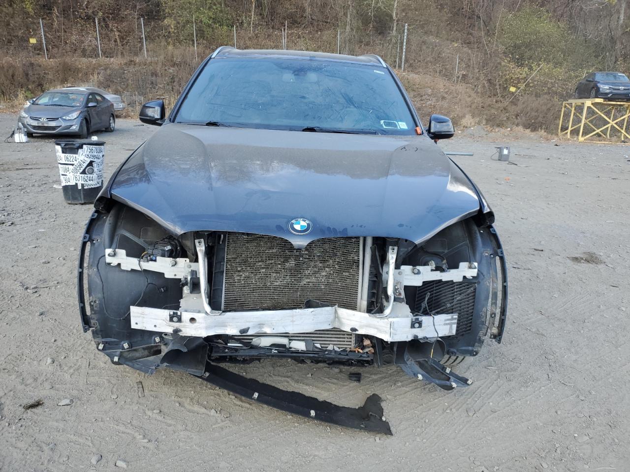 2017 BMW X5 VIN 5UXKR0C30H0V84401 Copart auction photo, front end / minor dent/scratches damage thumbnail 5