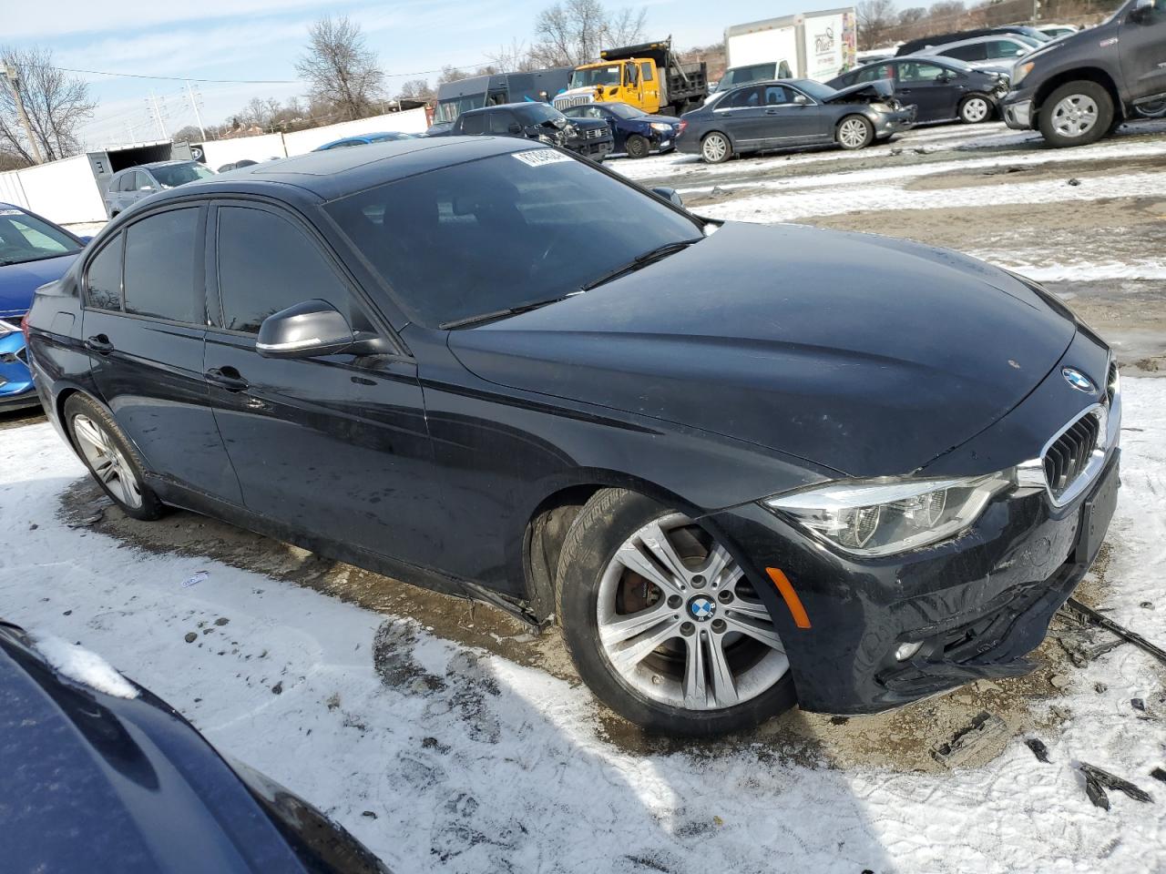 2016 BMW 3er VIN WBA8E3C55GK500650 Copart auction photo, front end damage thumbnail 4