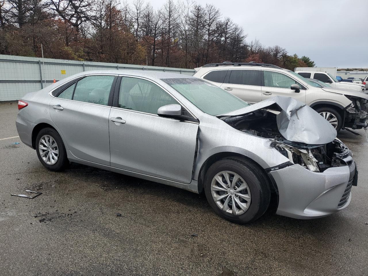2015 Toyota Camry VIN 4T4BF1FK0FR468951 Copart auction photo, front end damage thumbnail 4
