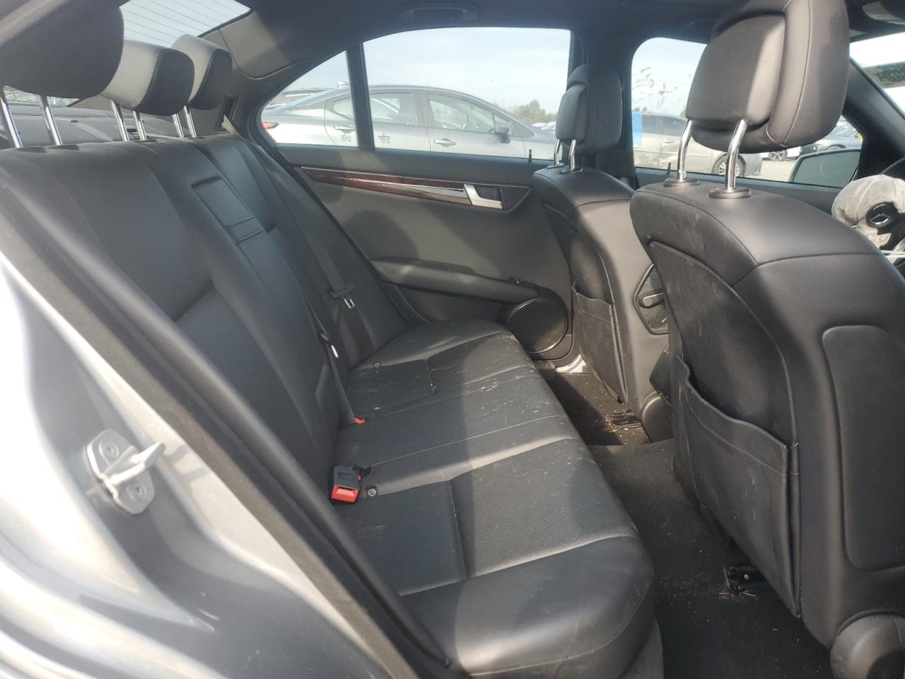 2012 Mercedes-Benz C-klasse VIN WDDGF8BB9CR207745 Copart auction photo, front end damage thumbnail 10