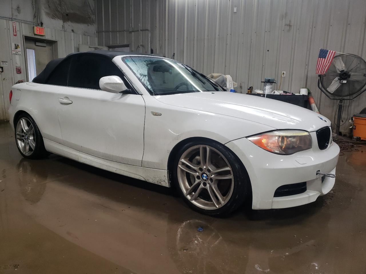 2012 BMW 1er VIN WBAUN7C5XCVM25801 Copart auction photo, undercarriage damage thumbnail 4