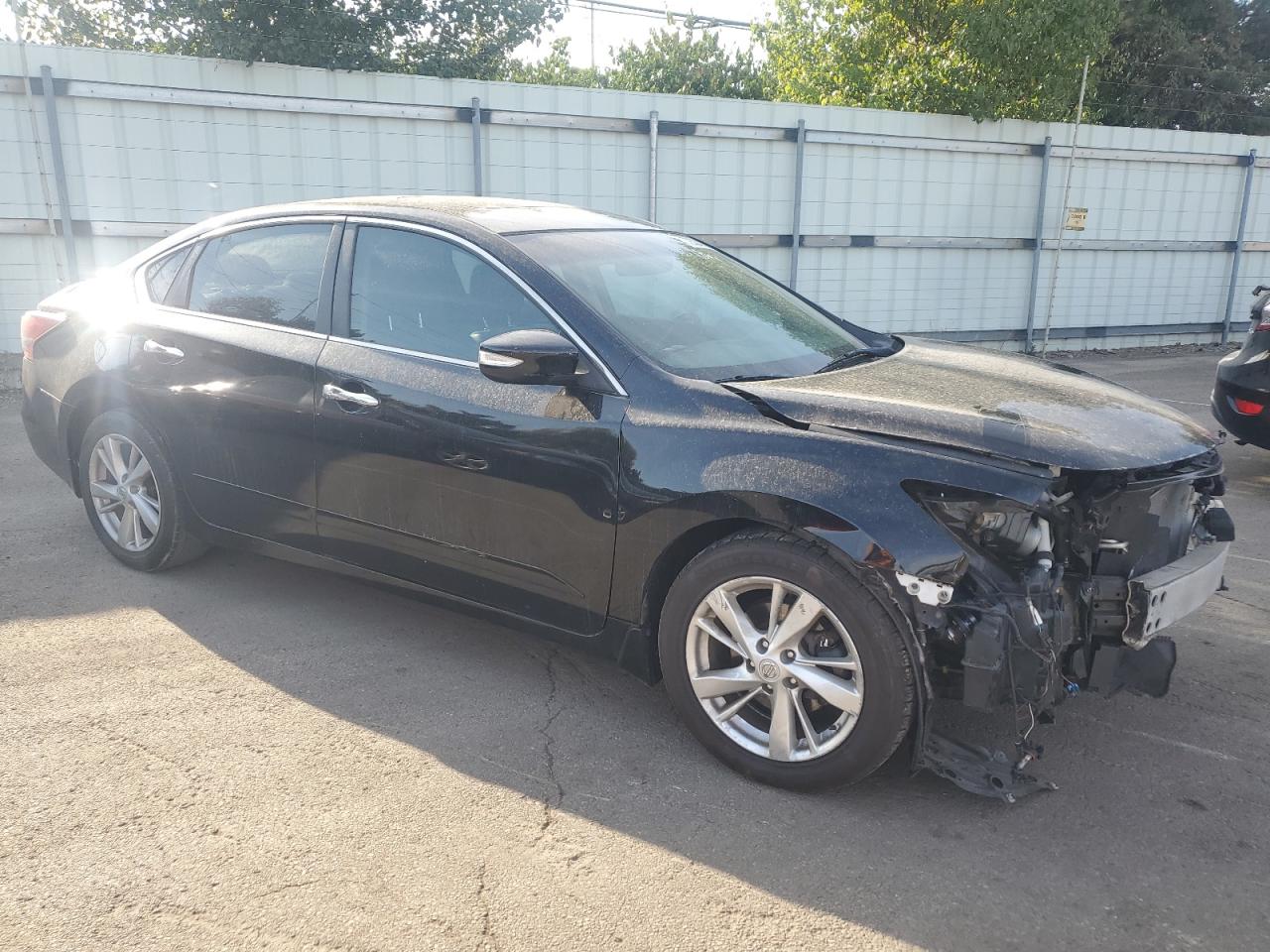 2015 Nissan Altima VIN 1N4AL3AP5FC113755 Copart auction photo, front end damage thumbnail 4