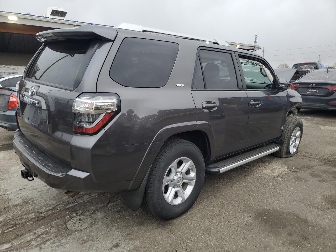 2016 Toyota 4Runner VIN JTEBU5JR2G5374819 Copart auction photo, front end damage thumbnail 3