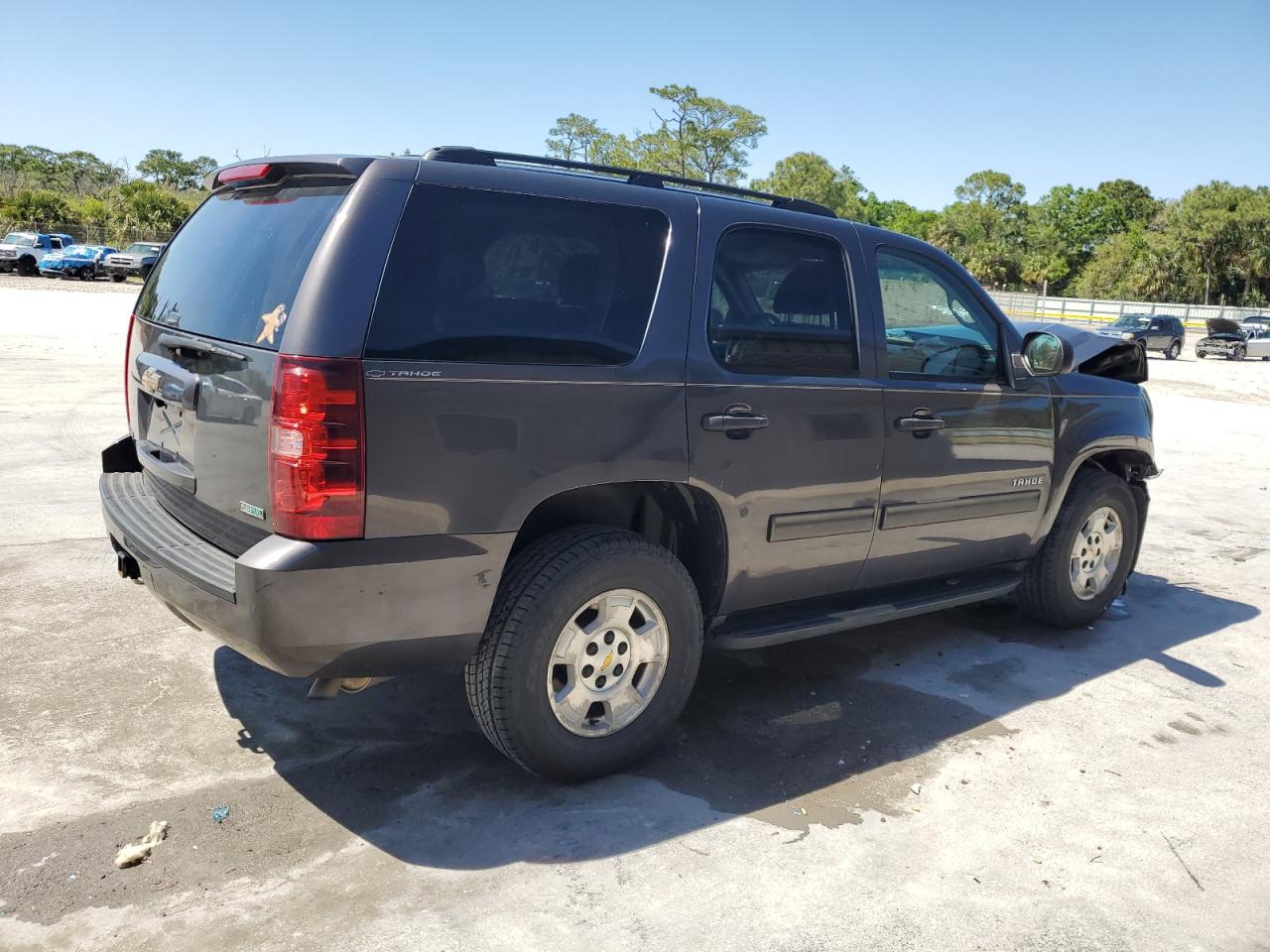 2010 Chevrolet Tahoe VIN 1GNMCAE33AR127864 Copart auction photo, front end / minor dent/scratches damage thumbnail 3