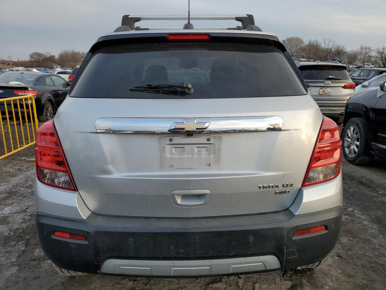 2016 Chevrolet Trax VIN KL7CJRSB5GB506478 Copart auction photo, front end / minor dent/scratches damage thumbnail 6