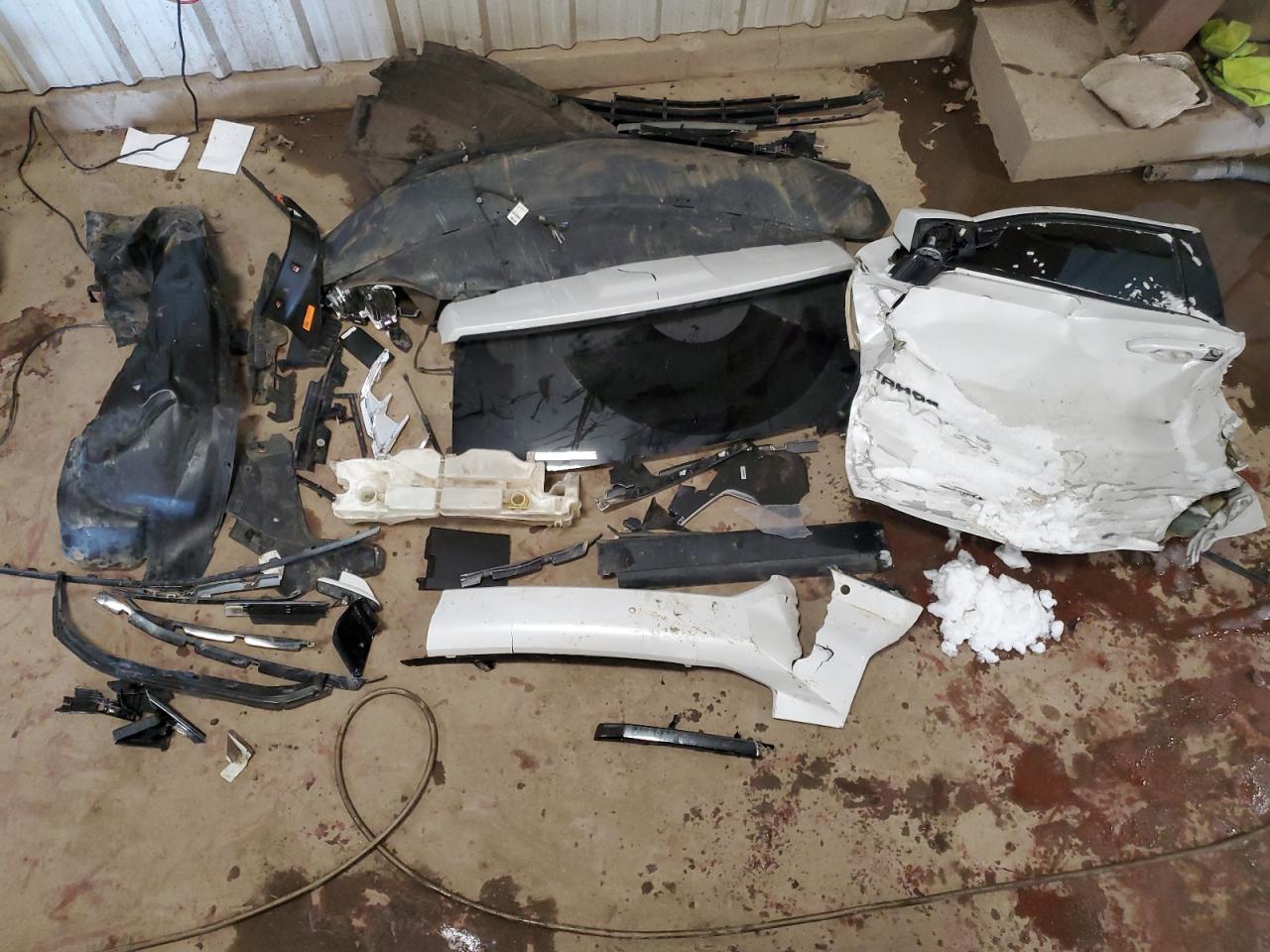 2022 Chevrolet Tahoe VIN 1GNSKRKL3NR174170 Copart auction photo, all over / mechanical damage thumbnail 13