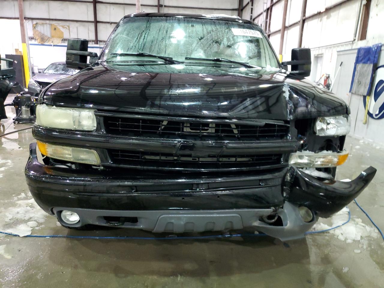 2003 Chevrolet Suburban VIN 3GNFK16Z93G222799 Copart auction photo, all over damage thumbnail 5