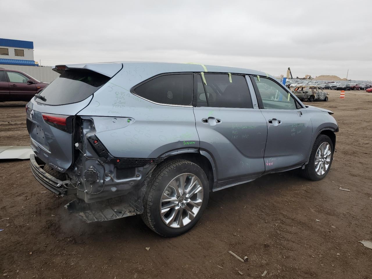 2020 Toyota Highlander VIN 5TDDZRBH9LS011563 Copart auction photo, all over damage thumbnail 3