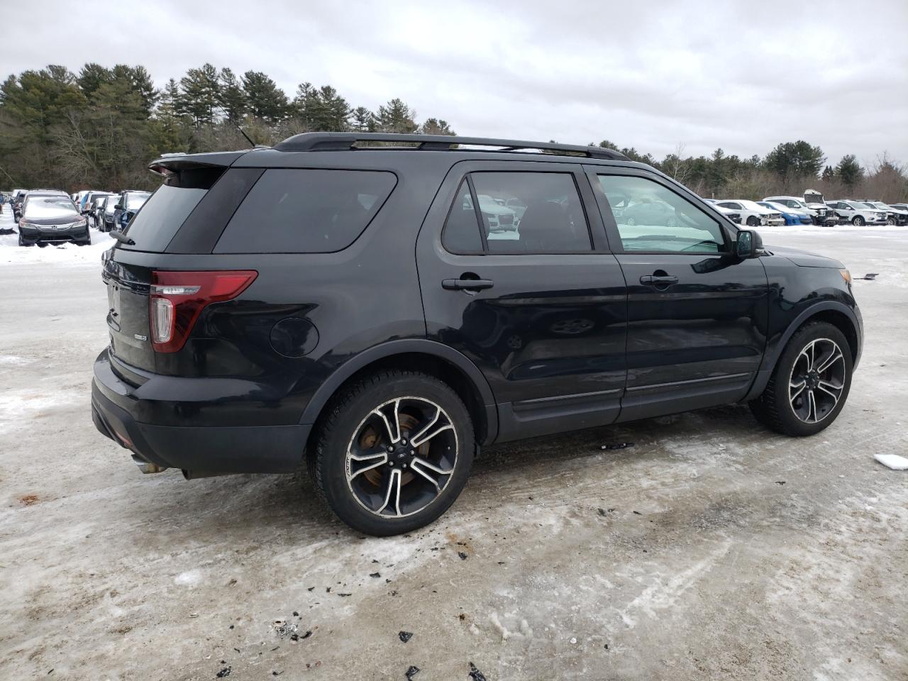 2015 Ford Explorer VIN 1FM5K8GT4FGC00874 Copart auction photo, normal wear / minor dent/scratches damage thumbnail 3