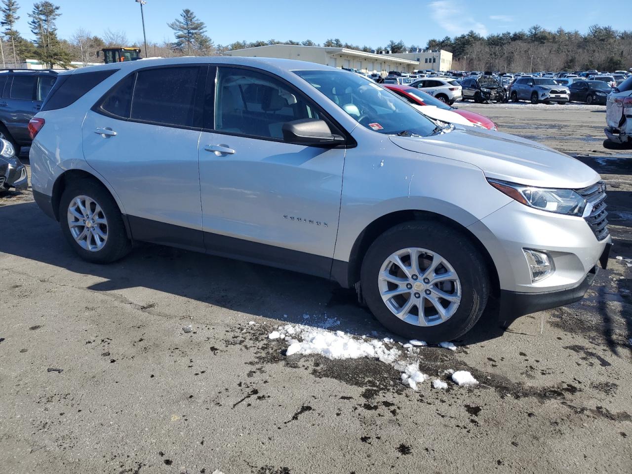 2019 Chevrolet Equinox VIN 3GNAXSEV9KS677115 Copart auction photo, side / front end damage thumbnail 4
