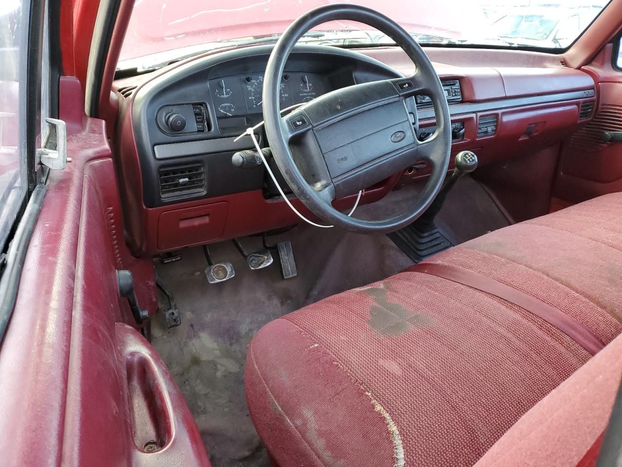 1994 Ford F-150 VIN 1FTDF15Y6RLA25128 Copart auction photo, front end / minor dent/scratches damage thumbnail 8