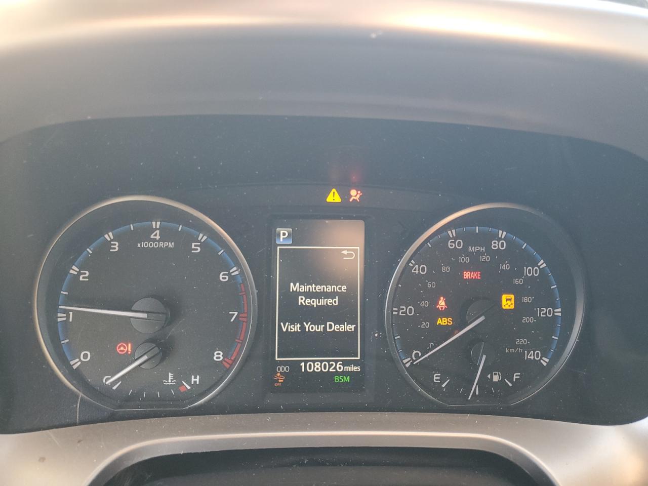 2018 Toyota RAV 4 VIN JTMRFREV8JJ734749 Copart auction photo, front end / side damage thumbnail 9