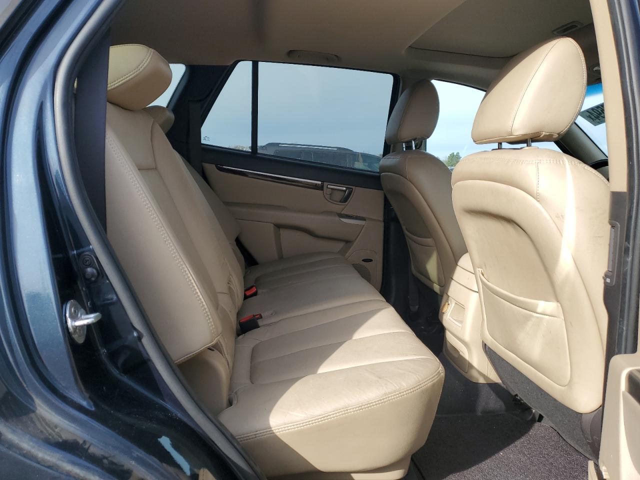2011 Hyundai Santa Fe VIN 5XYZK4AG3BG025993 Copart auction photo, front end / minor dent/scratches damage thumbnail 11