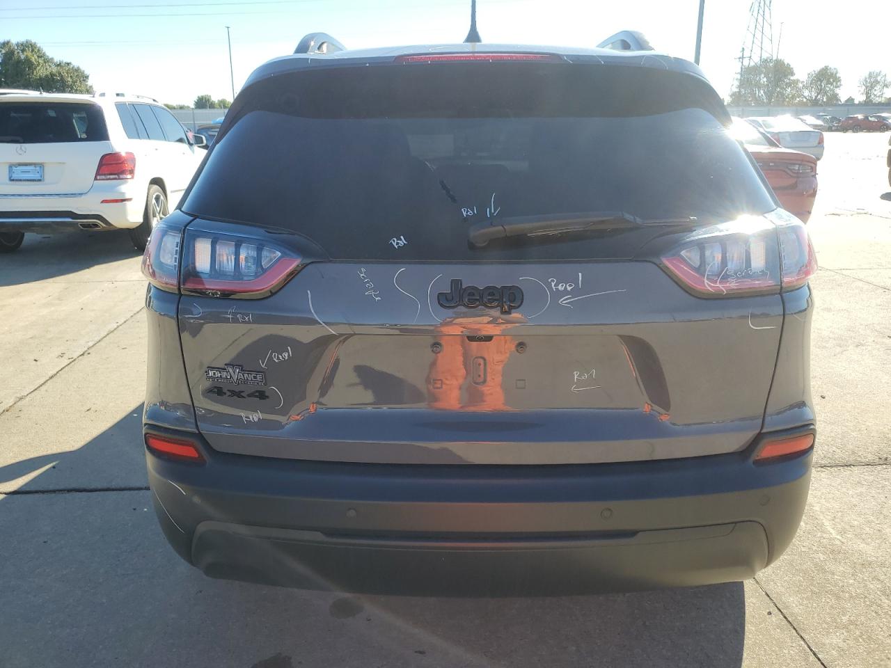 2023 Jeep Cherokee VIN 1C4PJMMB2PD110341 Copart auction photo, hail / minor dent/scratches damage thumbnail 6