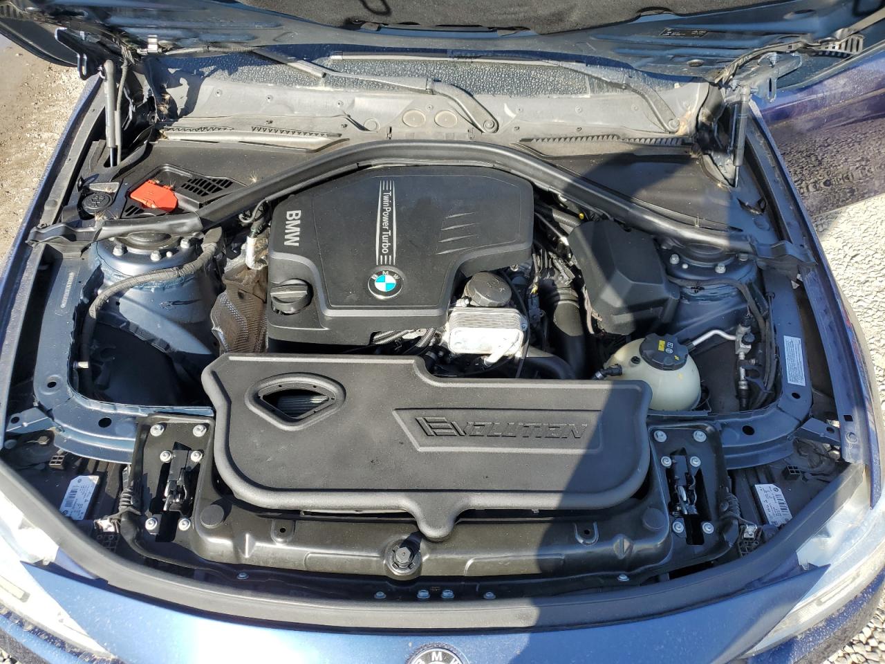 2016 BMW 3er VIN WBA8E9C58GK645801 Copart auction photo, front end / minor dent/scratches damage thumbnail 11