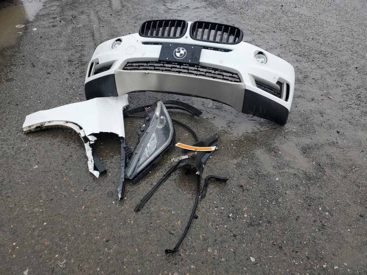 2018 BMW X5 VIN 5UXKR2C54J0Z22451 Copart auction photo, front end damage thumbnail 15