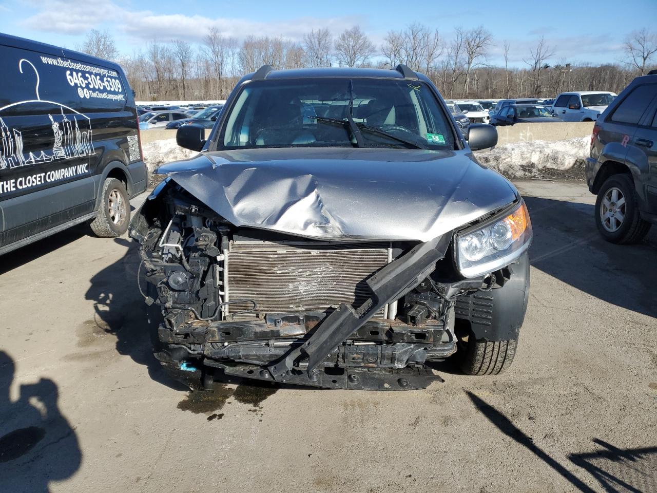 2012 Hyundai Santa Fe VIN 5XYZGDAB2CG163113 Copart auction photo, front end / minor dent/scratches damage thumbnail 5