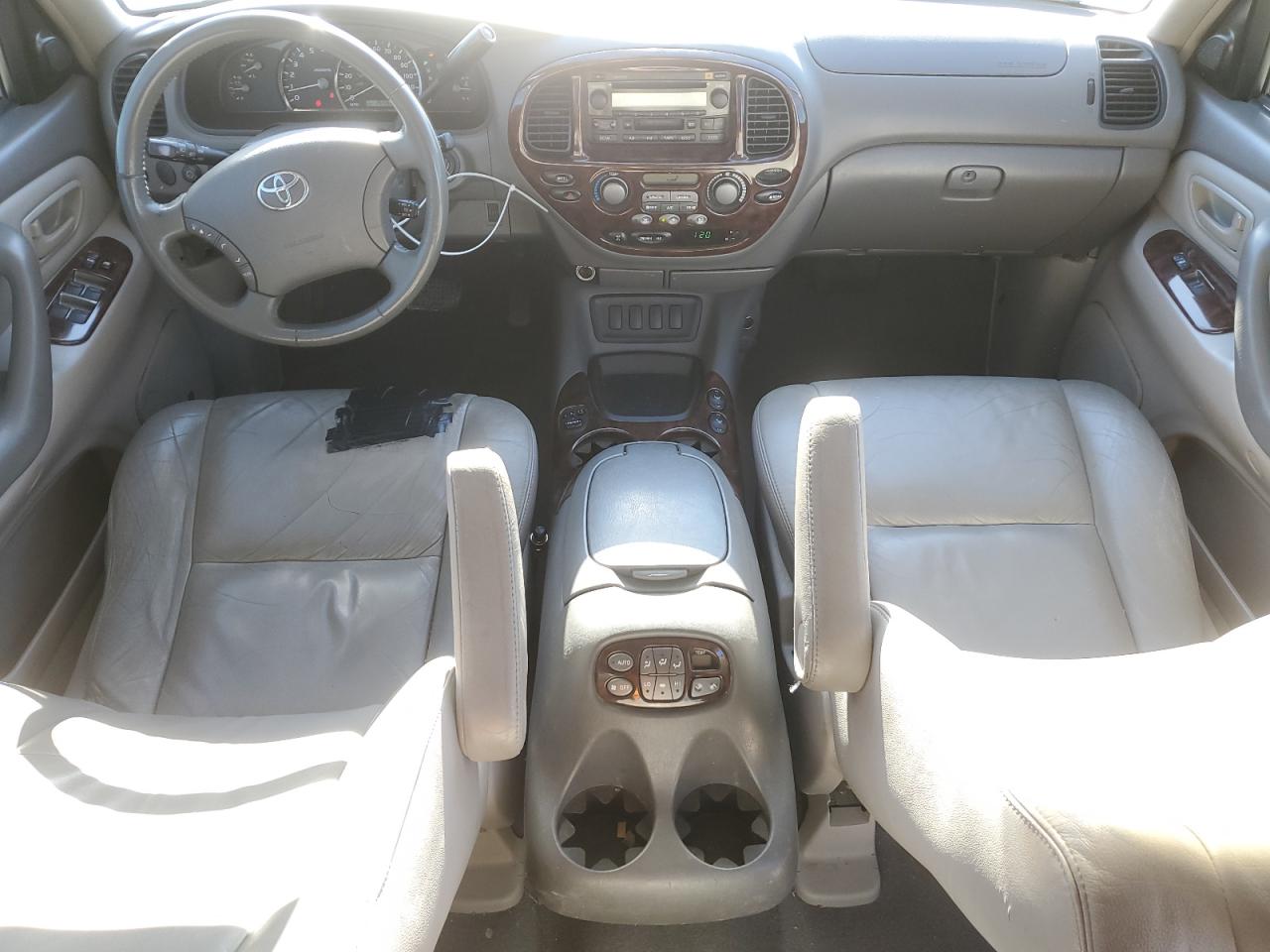 2005 Toyota Sequoia VIN 5TDBT48A55S255669 Copart auction photo, front end / rear end damage thumbnail 8