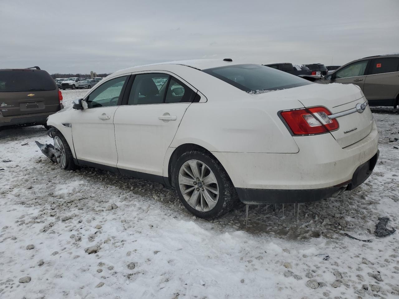 2011 Ford Taurus VIN 1FAHP2FW9BG137153 Copart auction photo, front end damage thumbnail 2