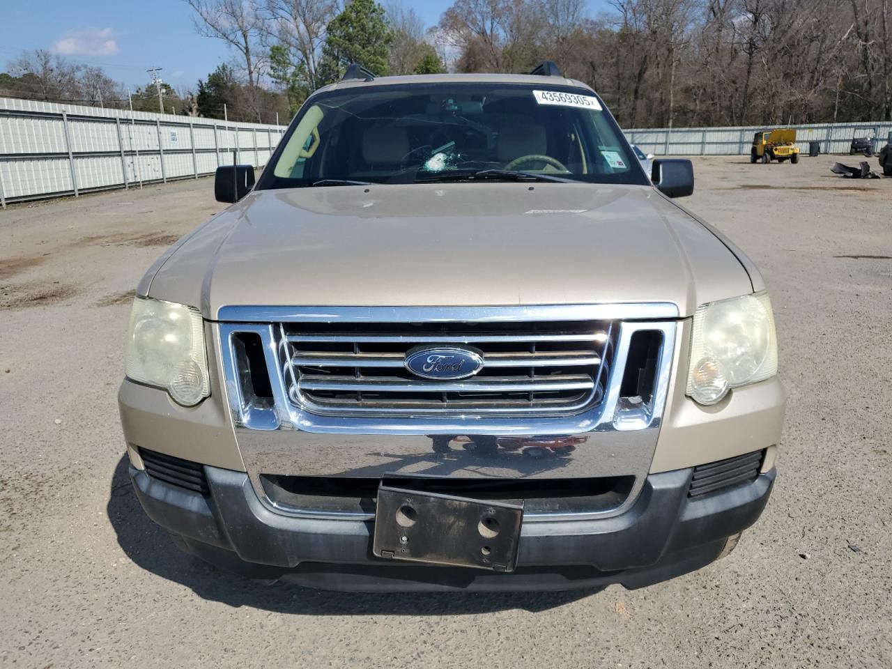2007 Ford Explorer VIN 1FMEU31K57UA51035 Copart auction photo, minor dent/scratches damage thumbnail 5