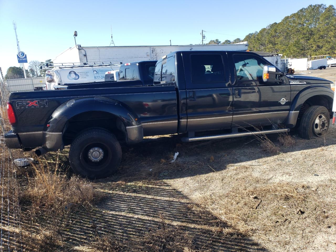 2011 Ford F450 VIN 1FT8W4DT1BEA54796 Copart auction photo, front end / side damage thumbnail 3