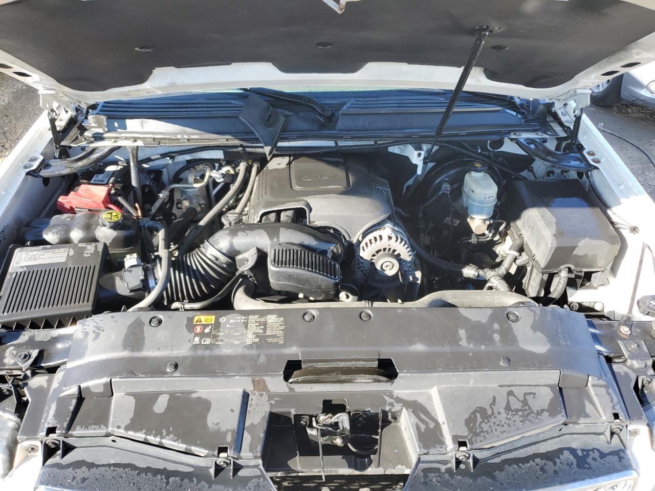 2013 Chevrolet Suburban VIN 1GNSCKE07DR331719 Copart auction photo, front end damage thumbnail 12