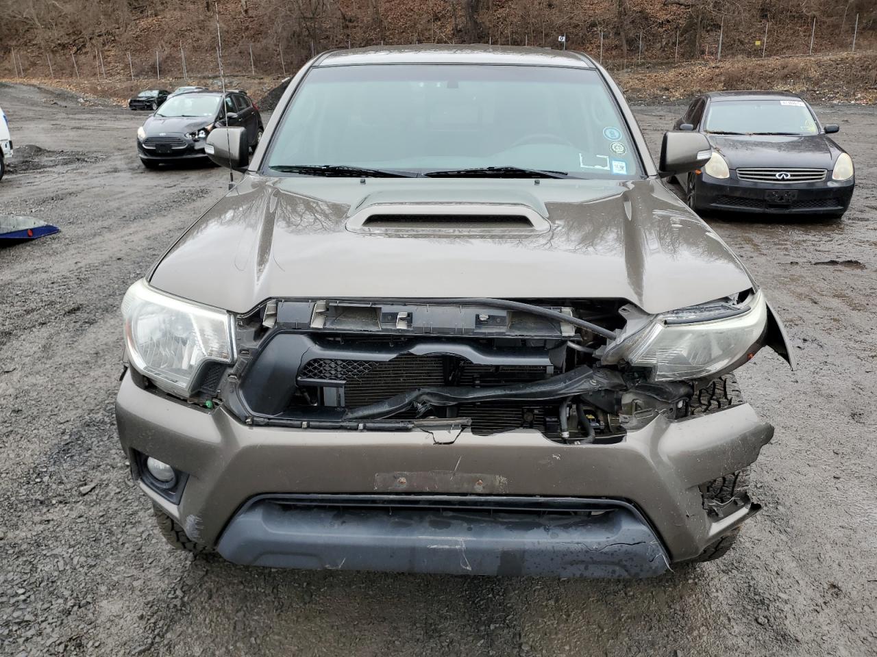 2013 Toyota Tacoma VIN 5TFUU4EN8DX076287 Copart auction photo, front end / minor dent/scratches damage thumbnail 5