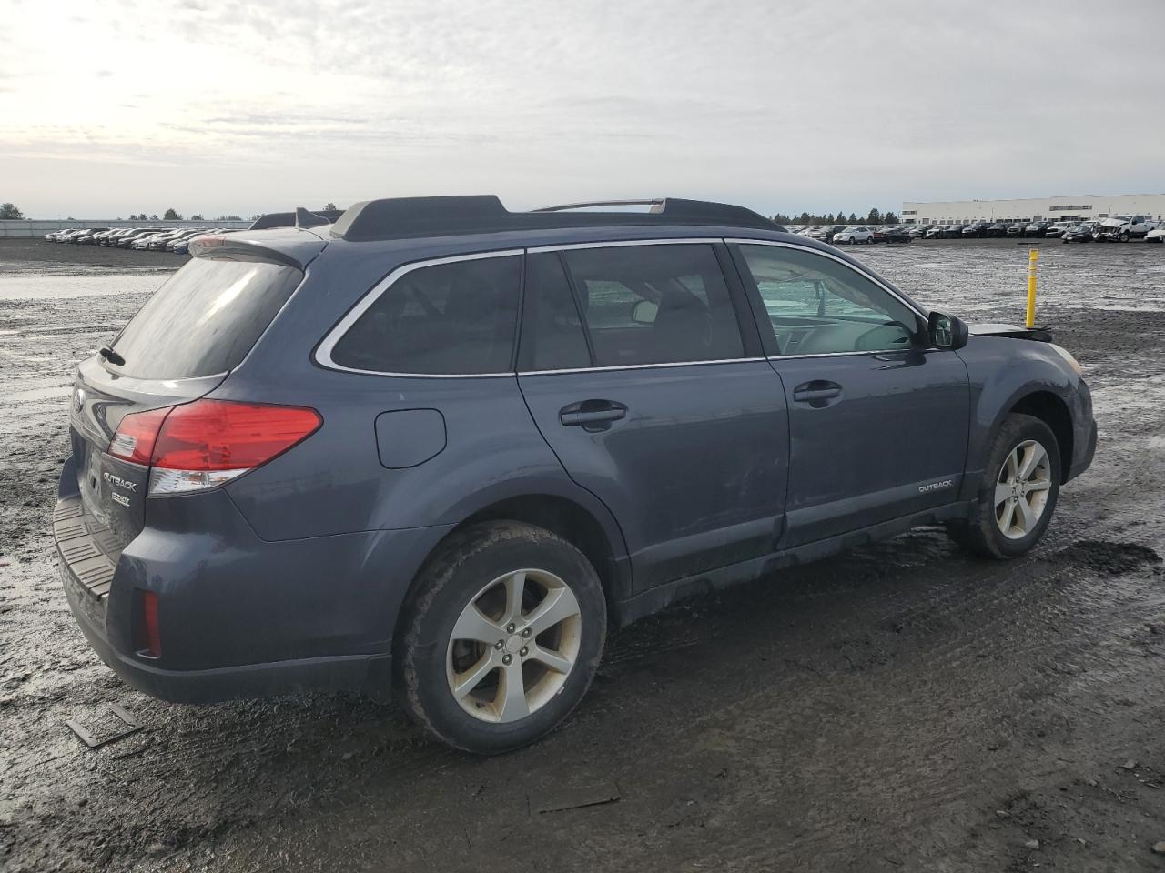 2014 Subaru Outback VIN 4S4BRBCC2E3301094 Copart auction photo, front end / side damage thumbnail 3