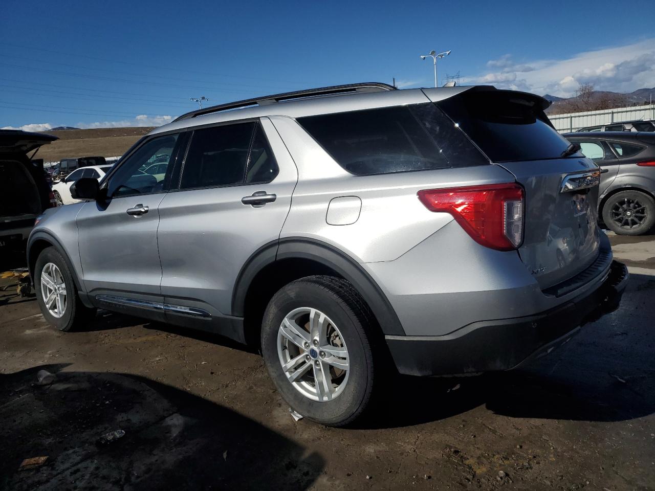 2021 Ford Explorer VIN 1FMSK8DH3MGB99698 Copart auction photo, front end / rear end damage thumbnail 2