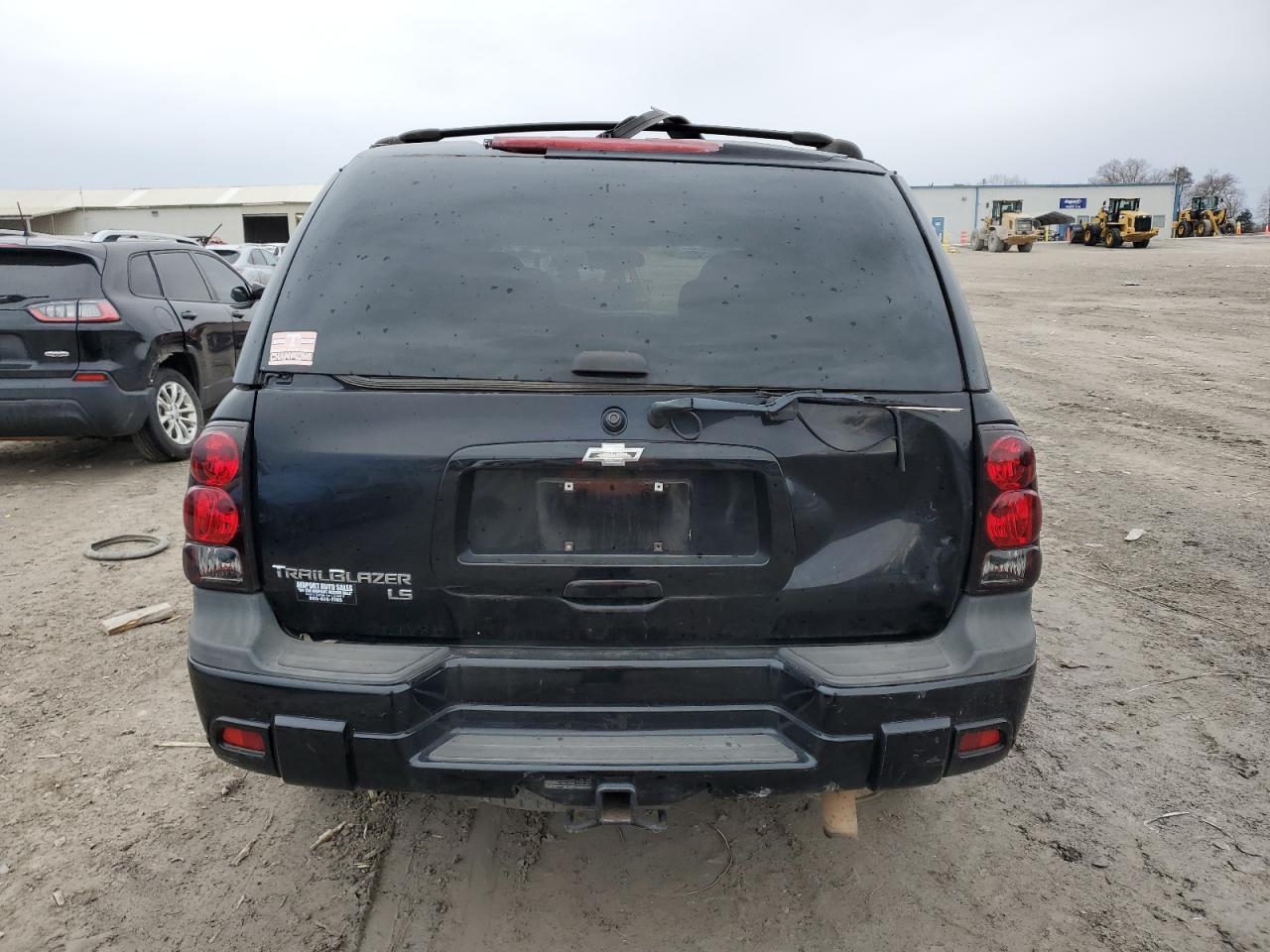 2005 Chevrolet TrailBlazer VIN 1GNDS13S552389882 Copart auction photo, front end / rear end damage thumbnail 6