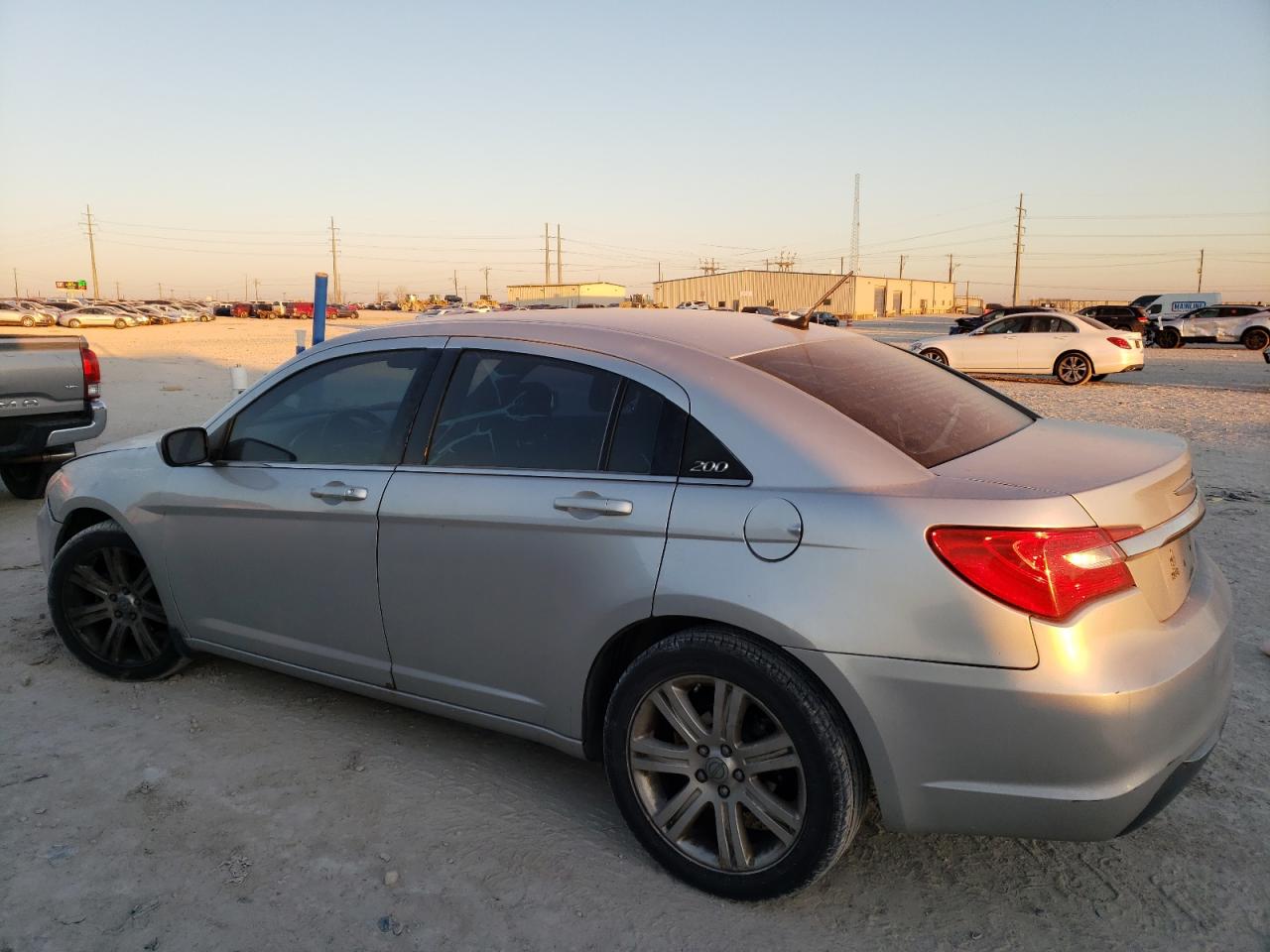 2012 Chrysler 200 VIN 1C3CCBBB9CN131437 Copart auction photo, minor dent/scratches / normal wear damage thumbnail 2
