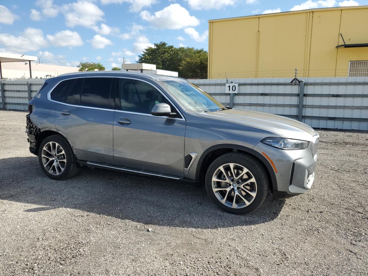2024 BMW X5 VIN 5UX13EU09R9U30605 Copart auction photo, rear end damage thumbnail 4